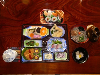 お祝い御膳、法要などの懐石料理写真